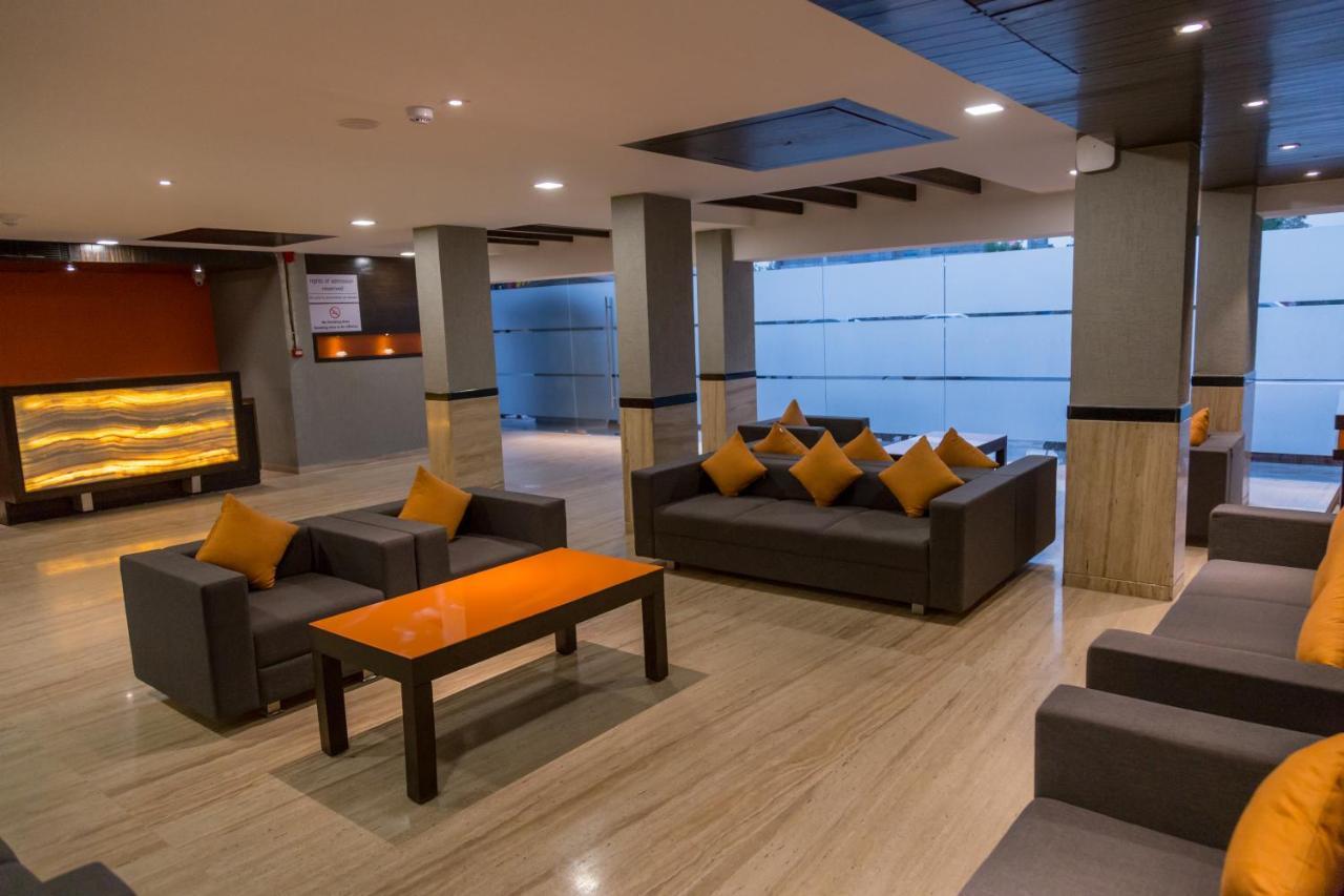 Ahmedabad, Satellite Hotel Kültér fotó